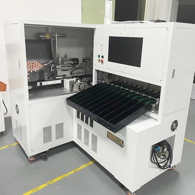 Máquina automática de la etiqueta engomada del papel del aislamiento de la clasificadora de la batería para la batería cilíndrica