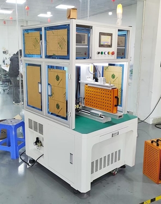 Máquina automática de la soldadura por puntos del CNC para 18650/26650/32650 batería cilíndrica