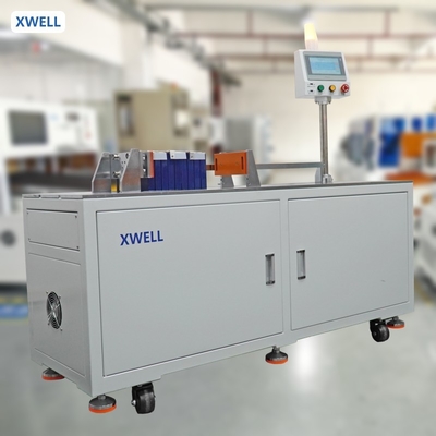 Máquina para apilar y presionar células de baterías de litio prismáticas