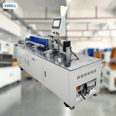 Máquina para apilar y presionar células de baterías de litio prismáticas