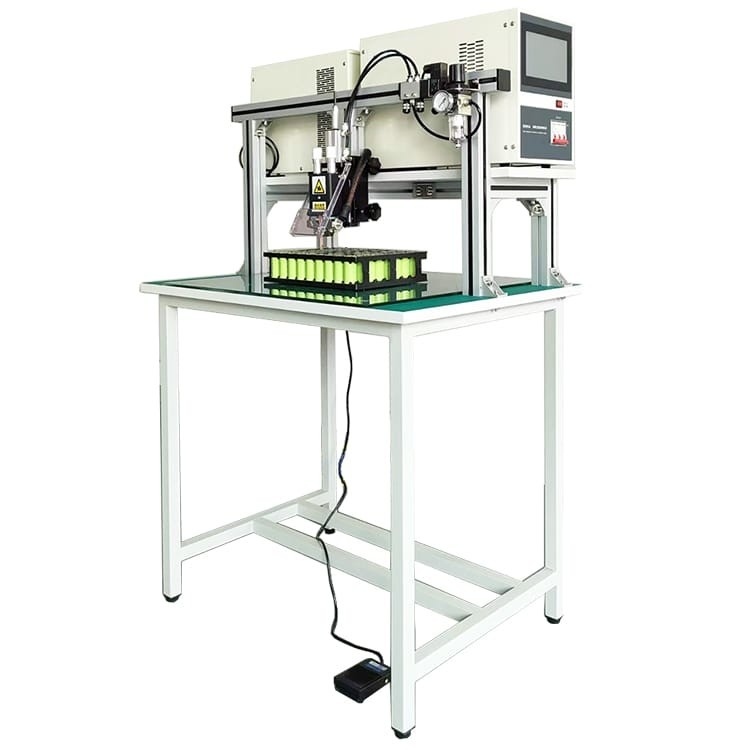 Pedal cilíndrico de la CA de la máquina de la soldadura por puntos de la célula del litio manual del pórtico para 18650 21700