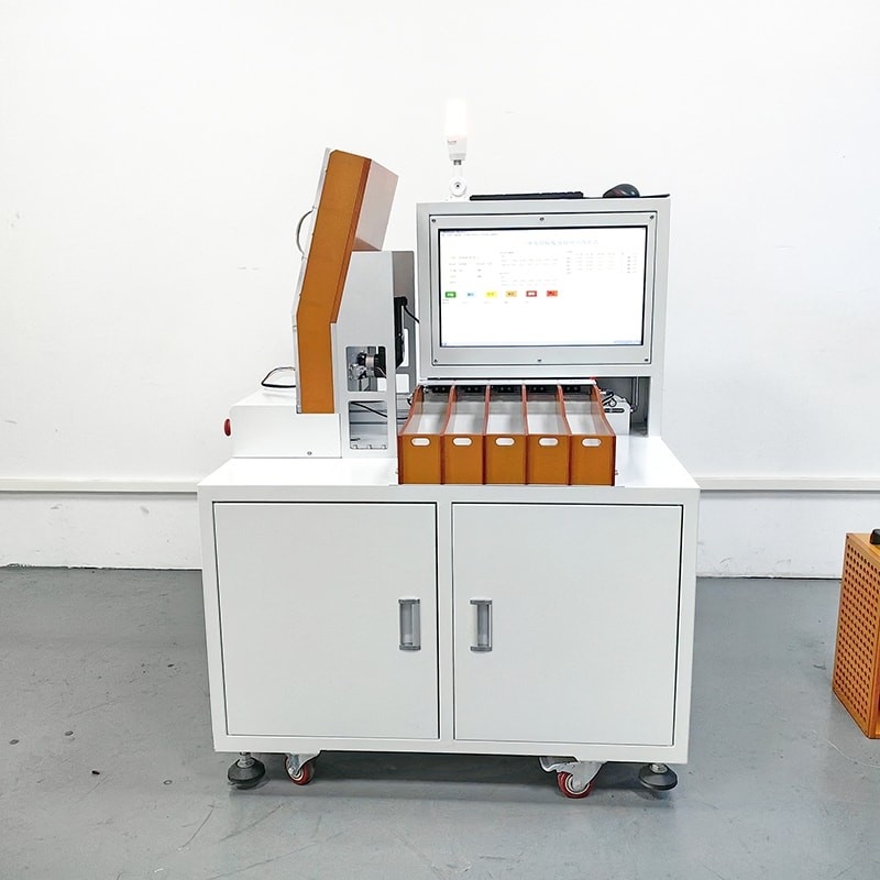 Máquina de clasificación de células de batería de cilindro de 5 canales automática para paquetes de litio
