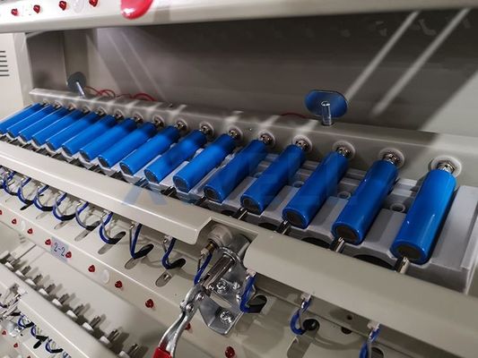 Buen precio 5V 3A 512 canaliza la capacidad de máquina de la descarga de la carga de la batería que califica para la célula cilíndrica en línea