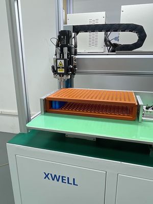 Buen precio Máquina de aluminio eléctrica de la soldadura por puntos automática para la batería cilíndrica en línea