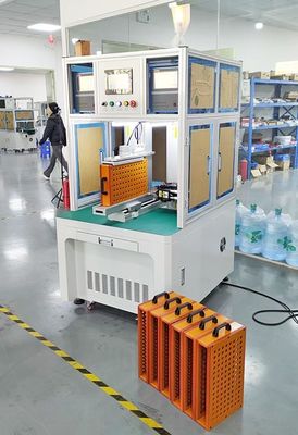 Buen precio Soldador por puntos de alta eficiencia para el lado doble de 18650 baterías de litio completamente automático en línea