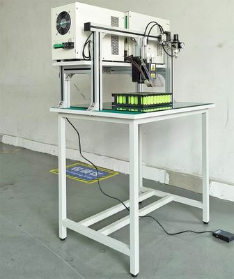 Buen precio Soldador del punto de la célula de batería del pórtico, soldador cilíndrico de la batería del litio del punto de DC en línea