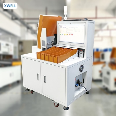 Máquina automática de clasificación de células cilíndricas de 5 canales para la fabricación de paquetes de baterías de litio